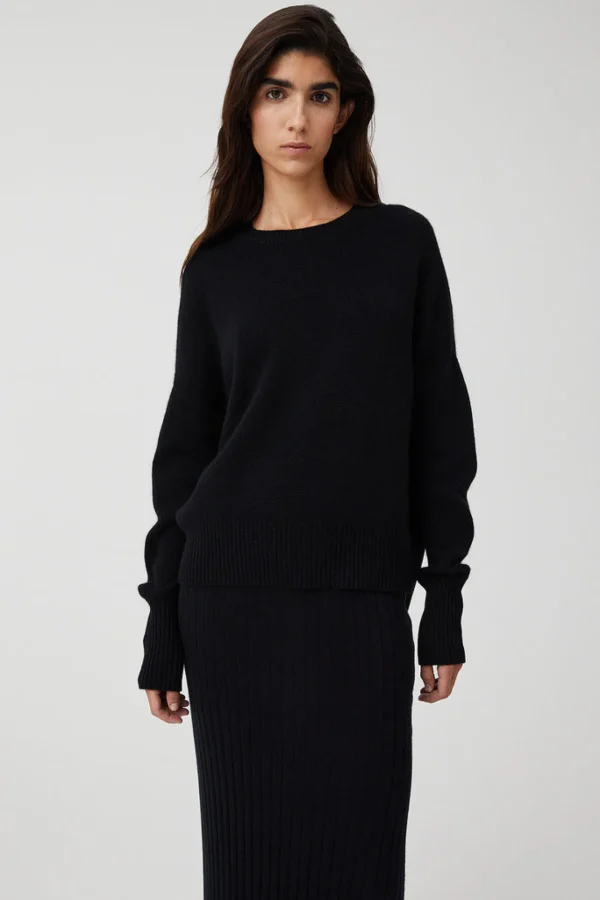 Hot Lisa Yang Pullover Mila Black