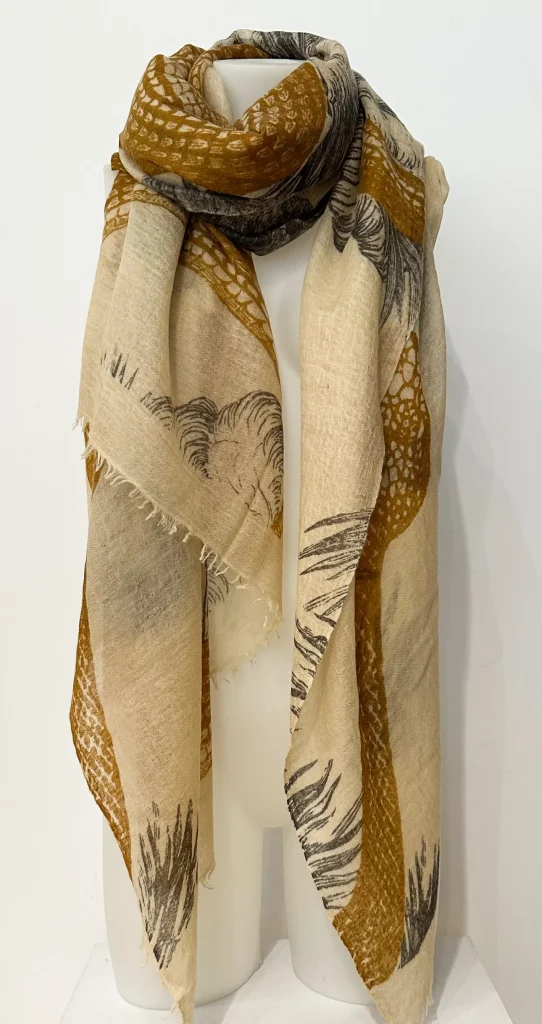 New Friendly Hunting Schal Felted Stole