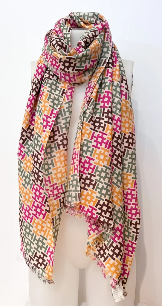 Outlet Hemisphere Schal