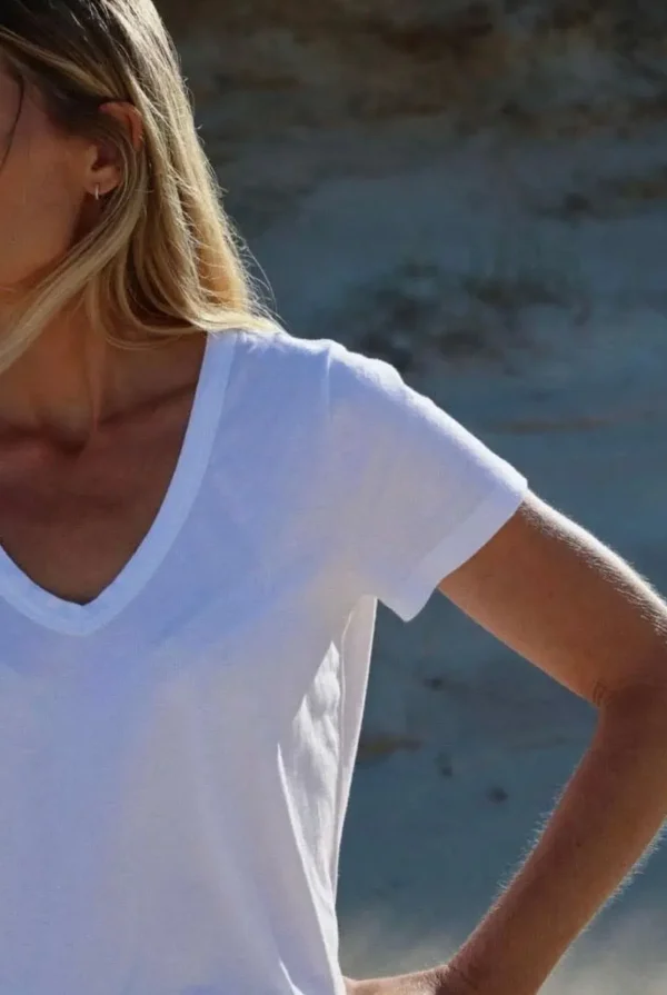 New Sosue T-Shirt V-Neck